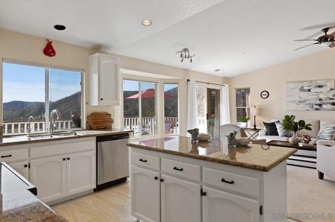 11376 Harmony Pl, Escondido, CA 92026 photo 8