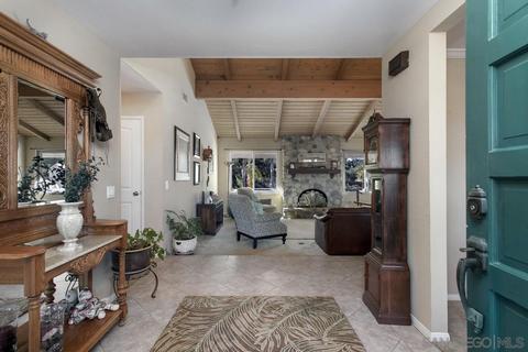 675 Elm Tree Ln, Fallbrook, CA 92028 photo 9