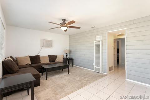 4615 Calle De Retiro, Oceanside, CA 92057 photo 2
