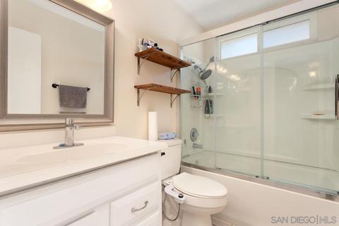 4615 Calle De Retiro, Oceanside, CA 92057 photo 7