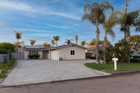 1235 E St, Ramona, CA 92065 photo 2