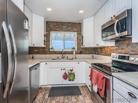 4537 Kittiwake Way, Oceanside, CA 92057 photo 9