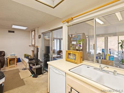 2040 Vera Ln, Escondido, CA 92026 photo 23