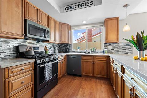 2895 Cottingham St, Oceanside, CA 92054 photo 3