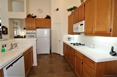 4980 Bella Collina St, Oceanside, CA 92056 photo 11