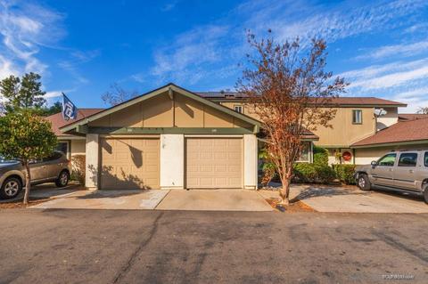 225 Crestview Gln, Escondido, CA 92026 photo 2