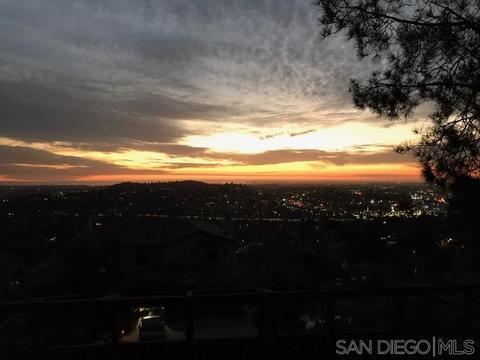 9450 Sunset Ave, La Mesa, CA 91941 photo 4