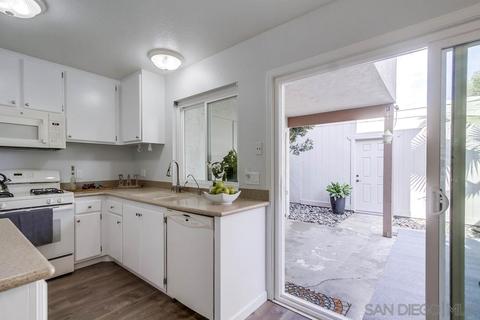 9428 Carlton Oaks Dr #C, Santee, CA 92071 photo 8