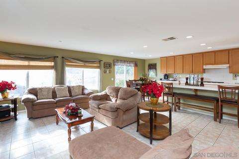 10466 Lake Breeze Dr, Spring Valley, CA 91977 photo 13