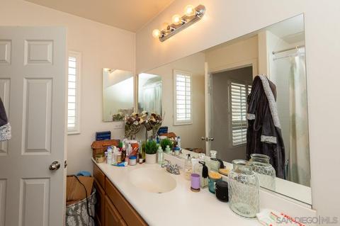 10466 Lake Breeze Dr, Spring Valley, CA 91977 photo 22