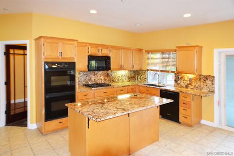 3637 Lake Circle Dr, Fallbrook, CA 92028 photo 7