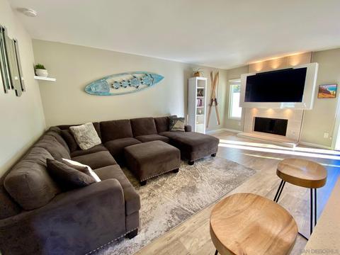 6716 Clover Ct, Carlsbad, CA 92011 photo 2