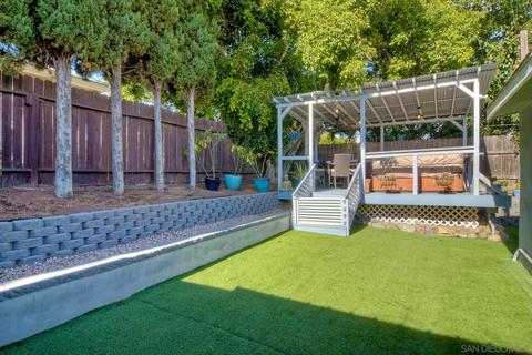 637 Marigold Dr, Vista, CA 92083 photo 18