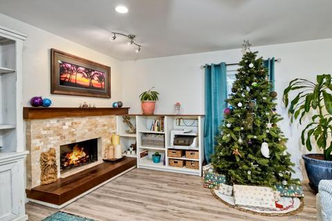 637 Marigold Dr, Vista, CA 92083 photo 8
