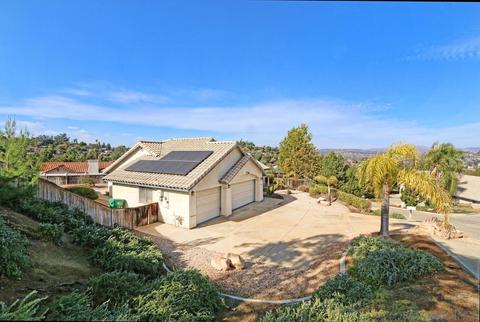 12071 Sterling Hill Ln, Lakeside, CA 92040 photo 2