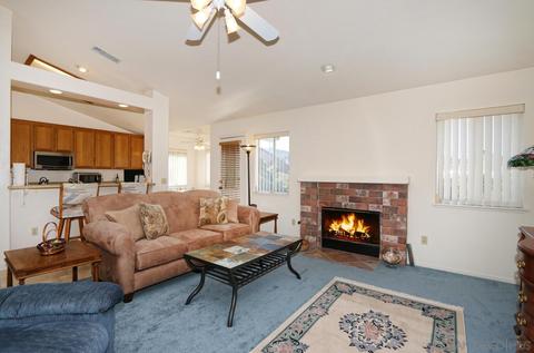 12071 Sterling Hill Ln, Lakeside, CA 92040 photo 4
