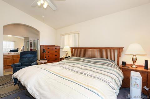 12071 Sterling Hill Ln, Lakeside, CA 92040 photo 15