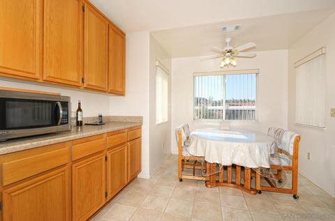 12071 Sterling Hill Ln, Lakeside, CA 92040 photo 8