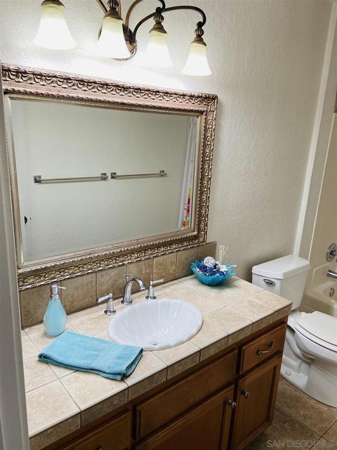 683 Copper Dr, Vista, CA 92083 photo 20