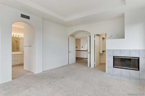 2828 Carriagedale Row, La Jolla, CA 92037 photo 9