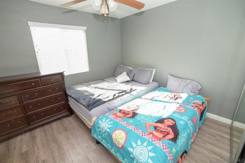 9506 W Hartland Cir, Santee, CA 92071 photo 7