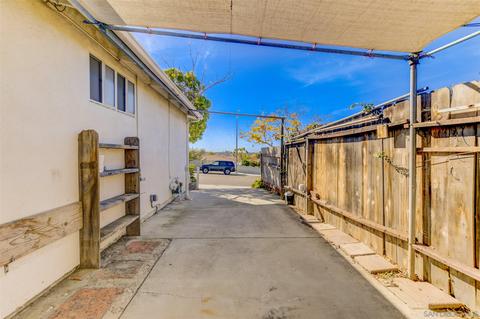 3166 Buena Hills Dr, Oceanside, CA 92056 photo 3