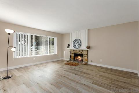 2134 Via Robles, Oceanside, CA 92054 photo 3