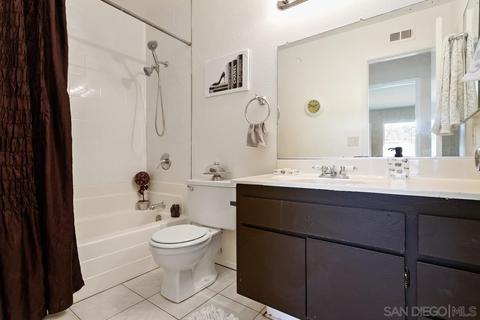 2134 Via Robles, Oceanside, CA 92054 photo 9