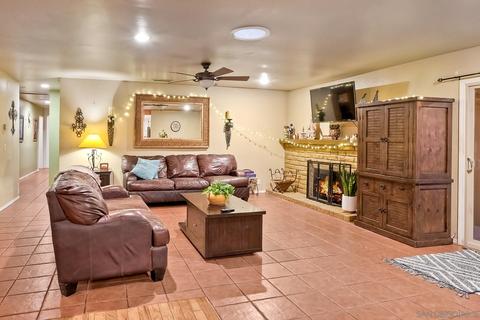 5824 Spur Ave, Oceanside, CA 92057 photo 3