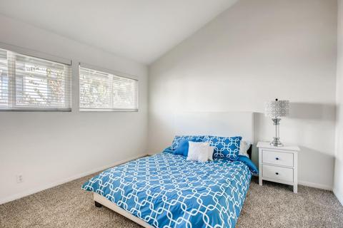 8212 Caminito Modena, La Jolla, CA 92037 photo 12