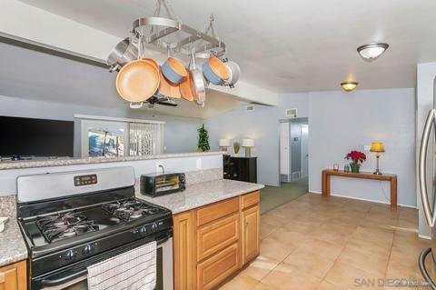 8384 El Paso St, La Mesa, CA 91942 photo 8