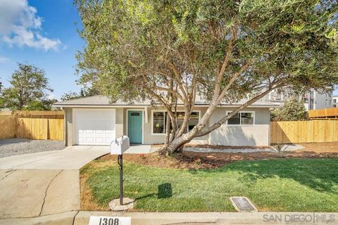 1308 Calera St, Vista, CA 92084 photo 1