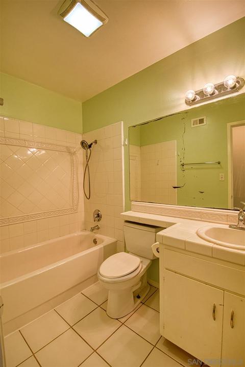 2770 Thunder Dr, Oceanside, CA 92056 photo 24