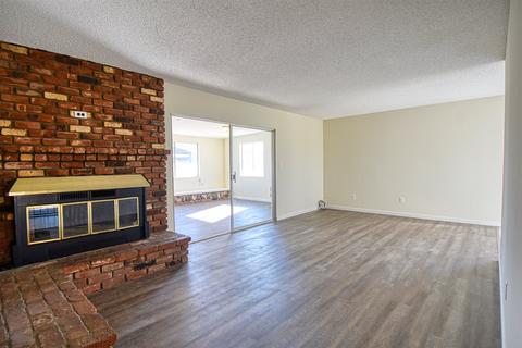 2770 Thunder Dr, Oceanside, CA 92056 photo 4