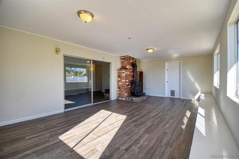 2770 Thunder Dr, Oceanside, CA 92056 photo 9
