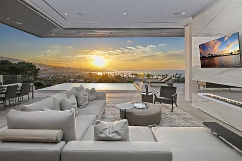 8436 Westway Dr, La Jolla, CA 92037 photo 5