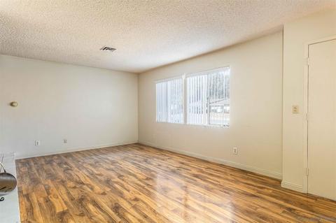 8647 Carlton Oaks Dr, Santee, CA 92071 photo 6