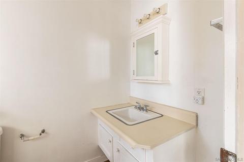 8647 Carlton Oaks Dr, Santee, CA 92071 photo 19