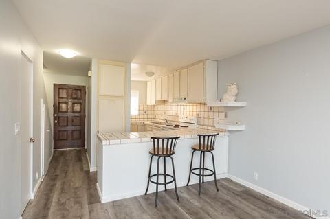 160 E St #C105, Chula Vista, CA 91910 photo 2