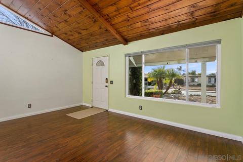 1050 Hoover St, Escondido, CA 92027 photo 8