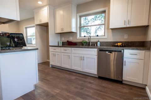 7204 Waite Dr, La Mesa, CA 91941 photo 2
