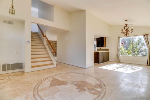 882 Sunningdale Dr, Oceanside, CA 92057 photo 2