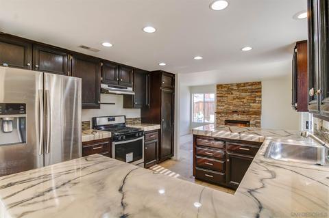 882 Sunningdale Dr, Oceanside, CA 92057 photo 8