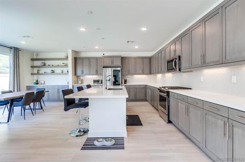 8922 Trailridge Ave, Santee, CA 92071 photo 8