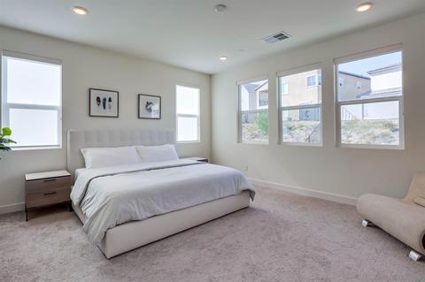 8922 Trailridge Ave, Santee, CA 92071 photo 16