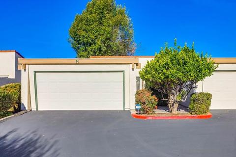 2855 Wanek Rd #E, Escondido, CA 92027 photo 2