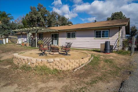 207 Hope St, Ramona, CA 92065 photo 4