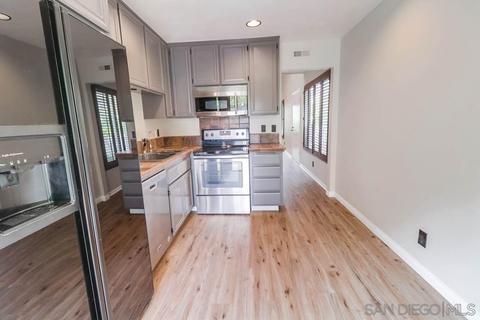 3297 Caminito Ameca, La Jolla, CA 92037 photo 9