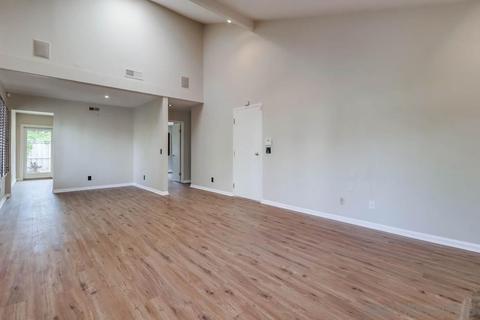 3297 Caminito Ameca, La Jolla, CA 92037 photo 13