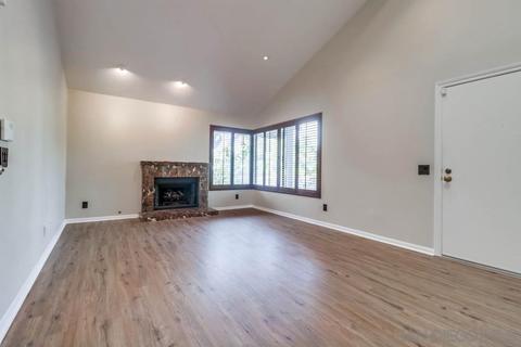 3297 Caminito Ameca, La Jolla, CA 92037 photo 5